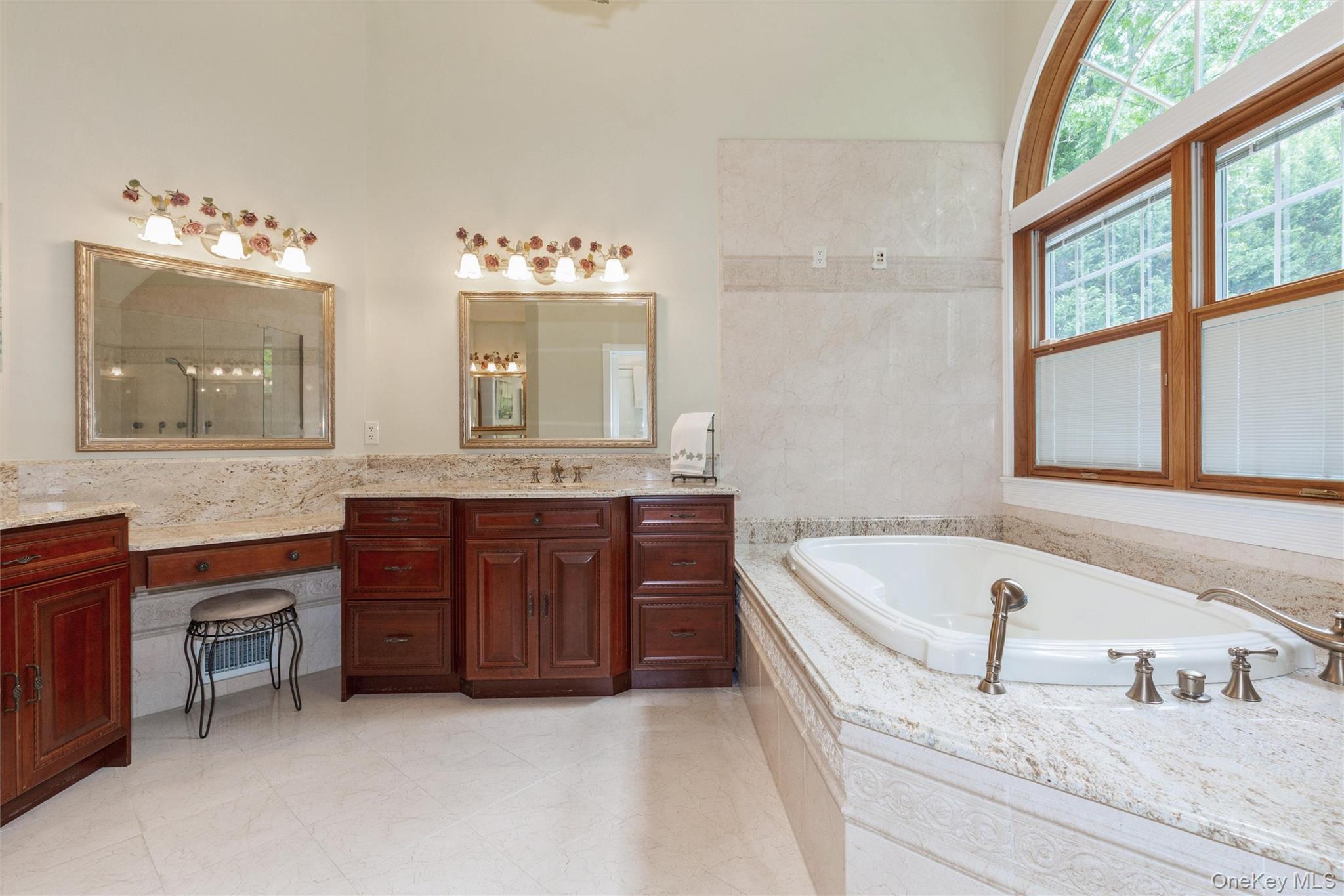 48 River Heights Drive Property Photo 14