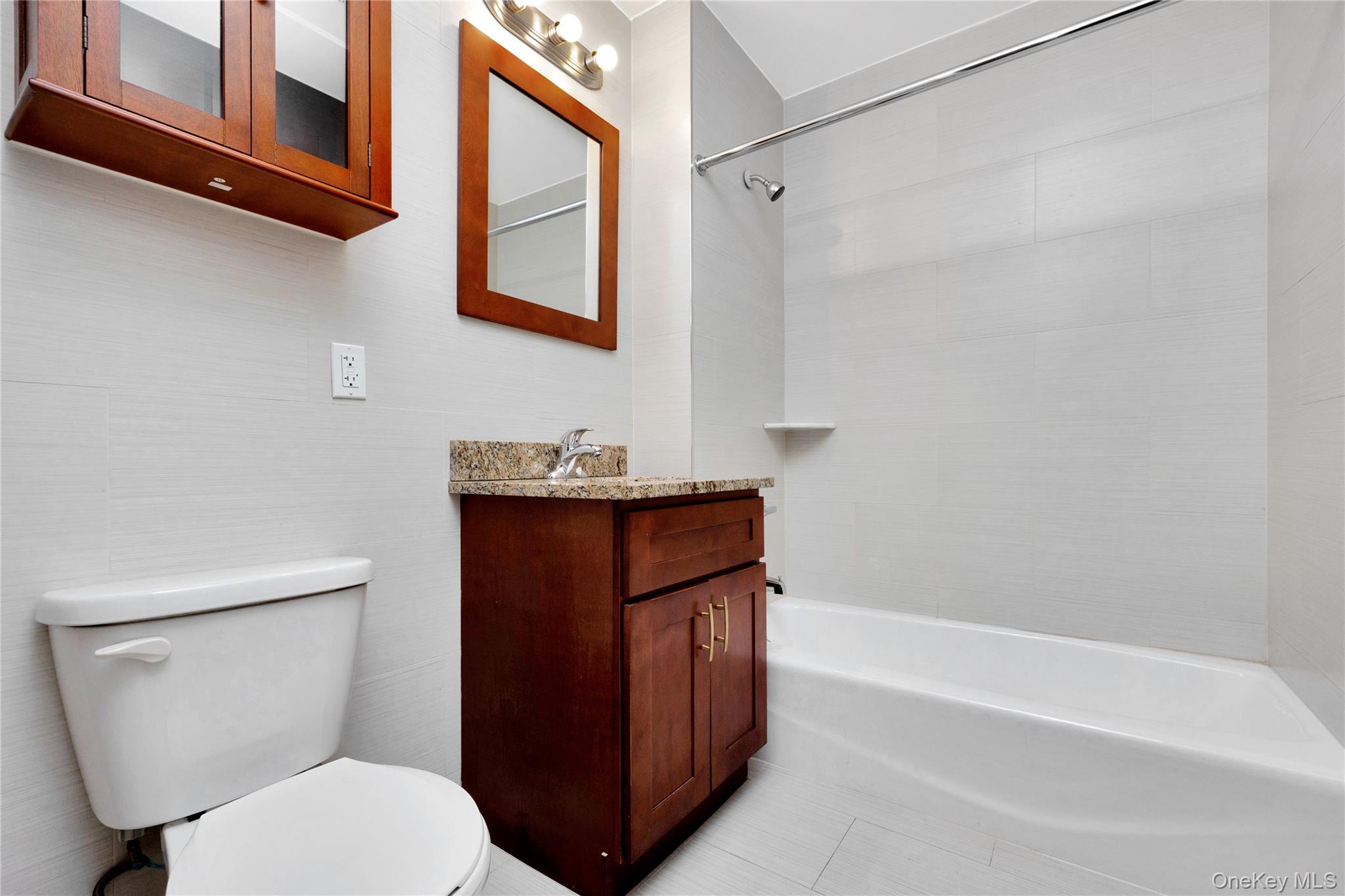 172-18 Jamaica Avenue Property Photo 15