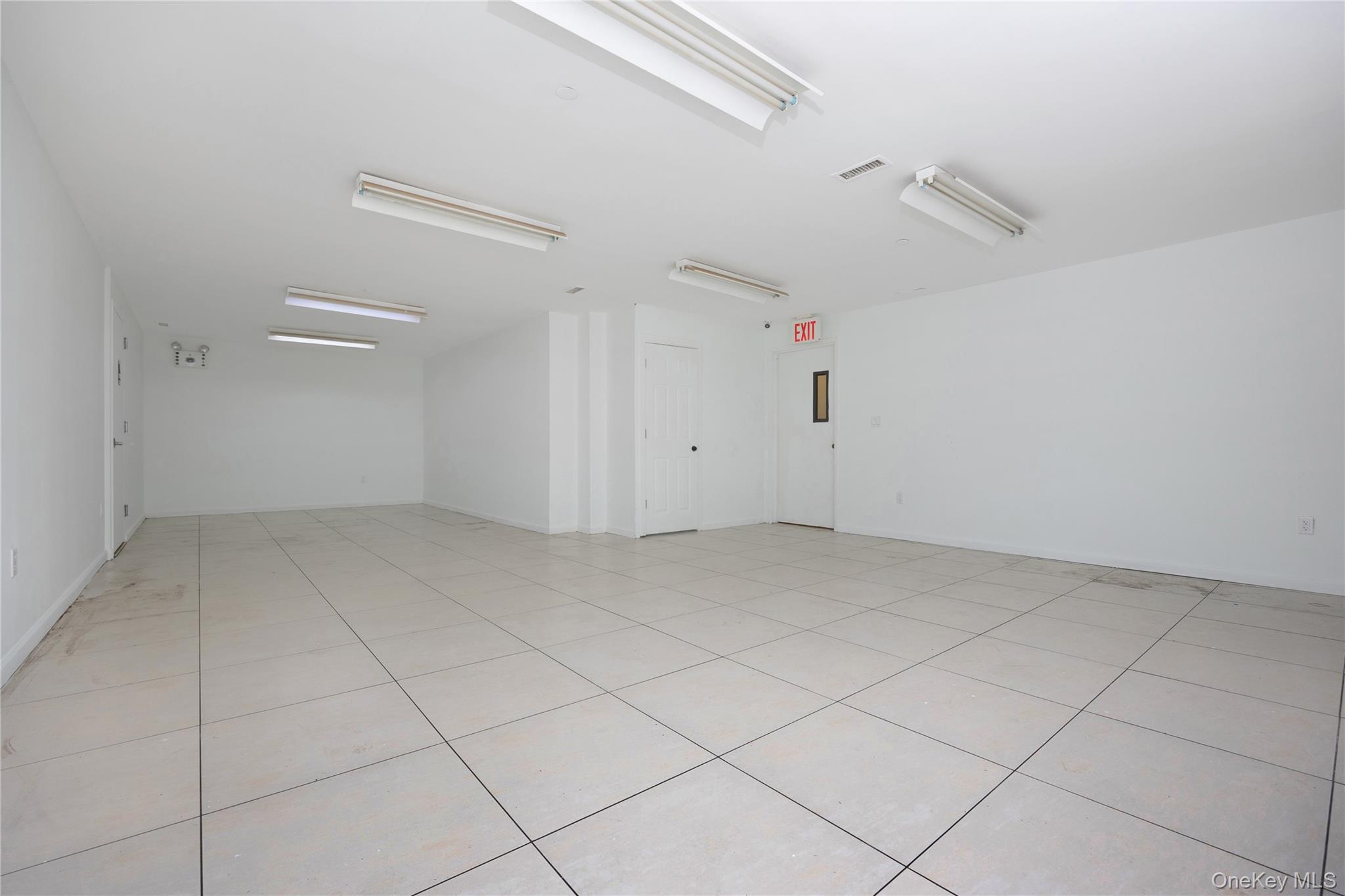 172-18 Jamaica Avenue Property Photo 28