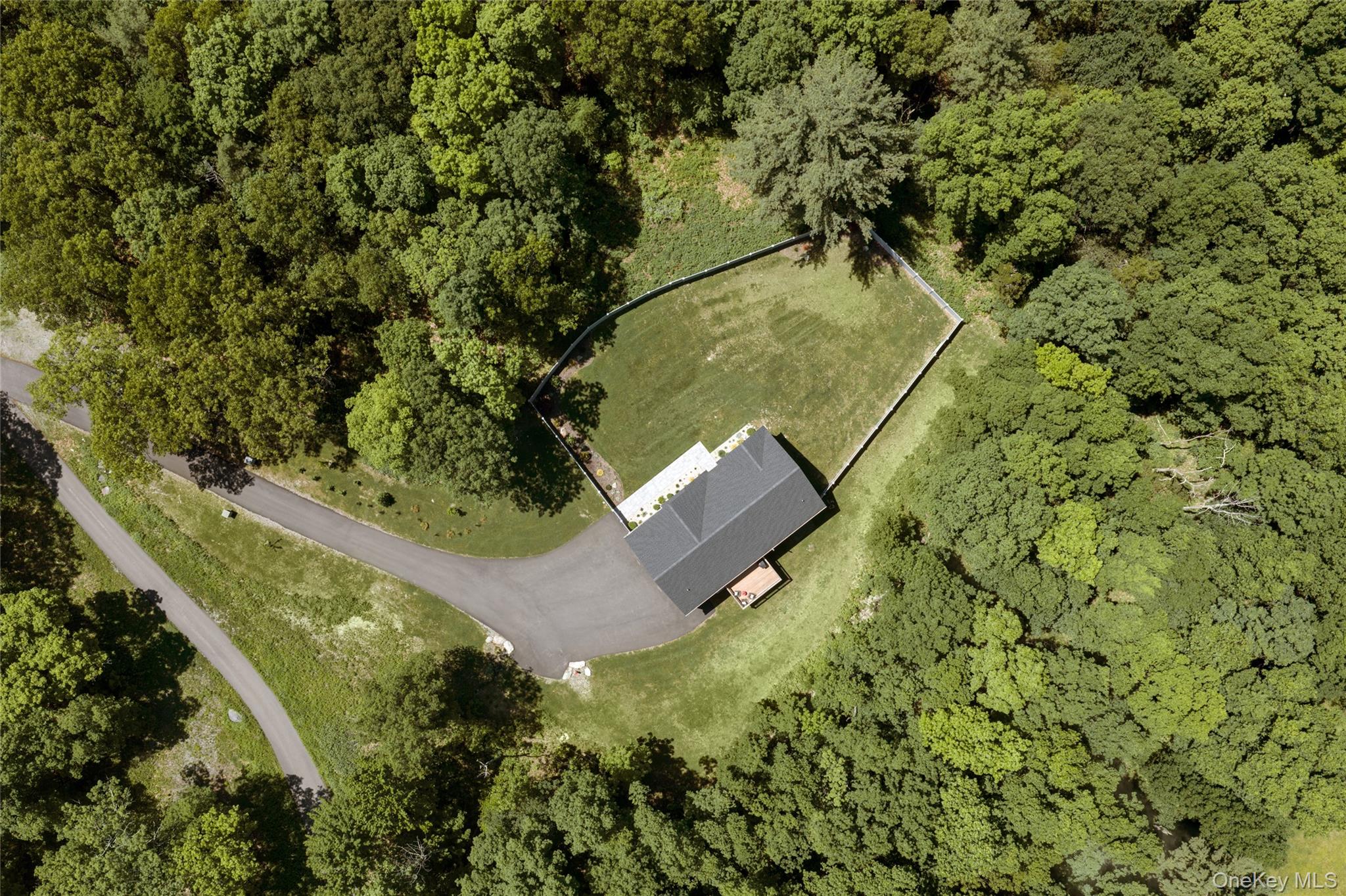 25 Maple Hill Ridge Property Photo 6