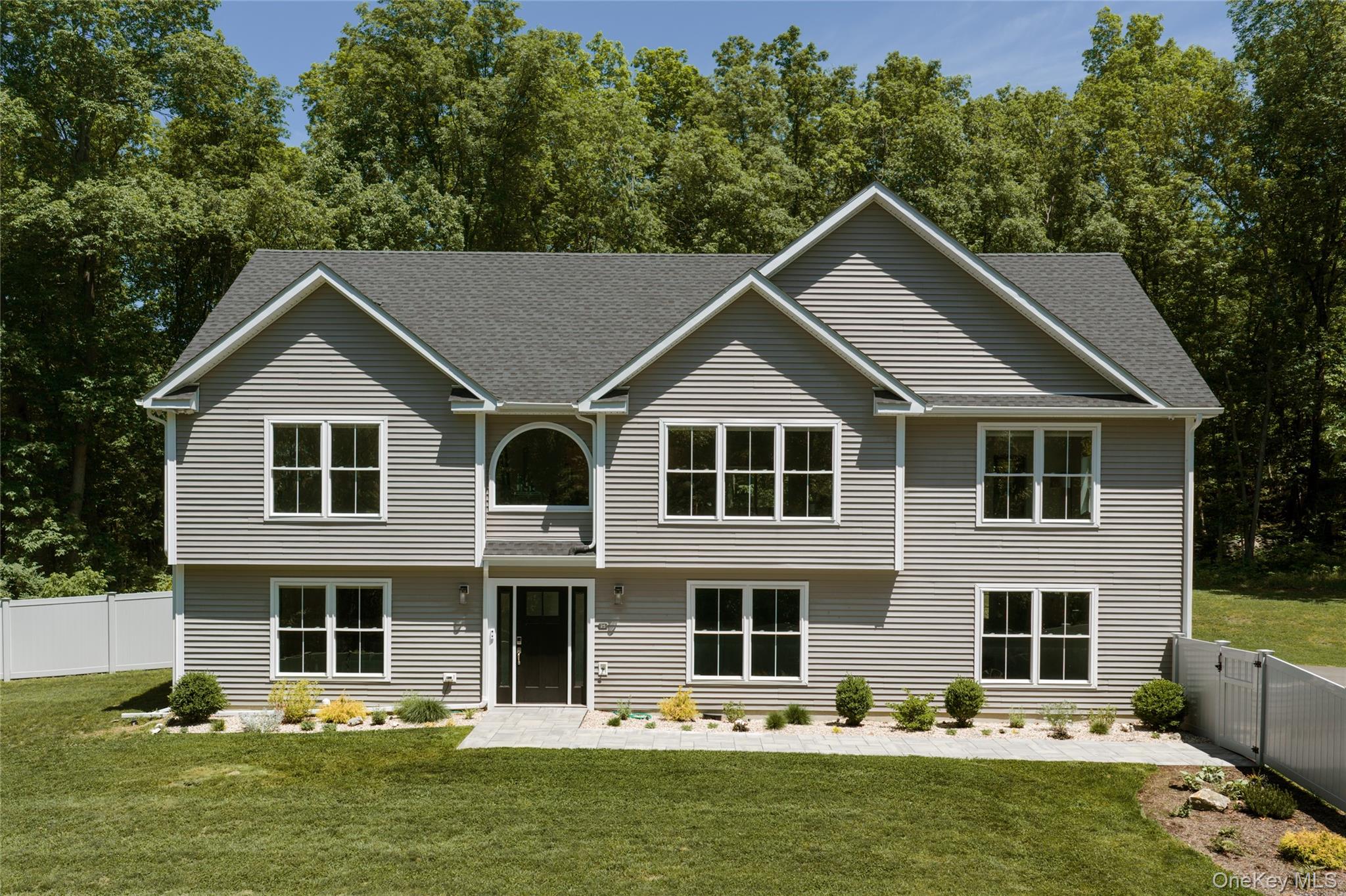 25 Maple Hill Ridge Property Photo 8
