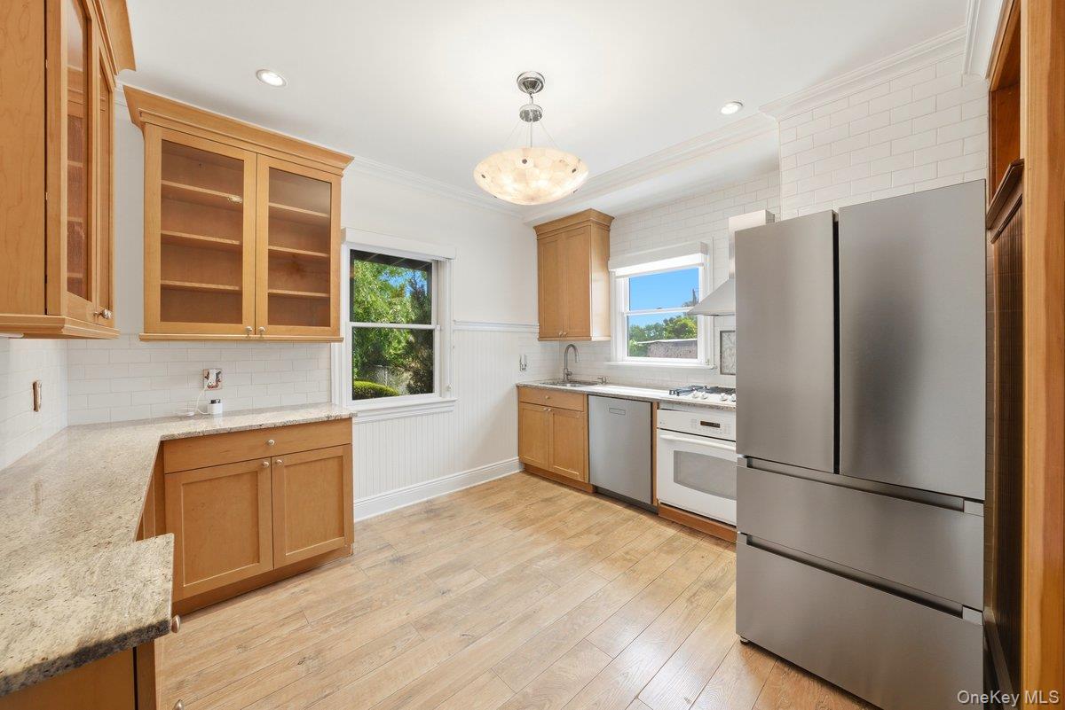 96 Wakefield Avenue Property Photo 5
