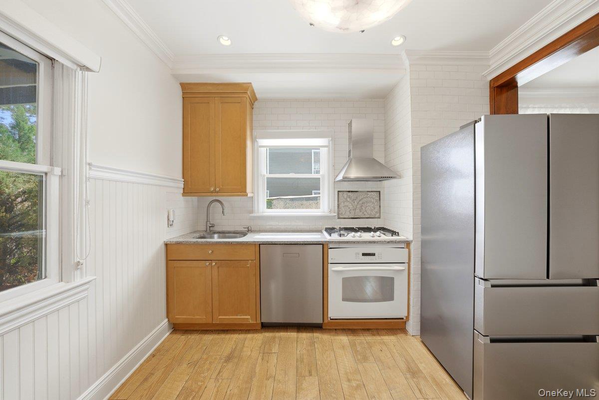 96 Wakefield Avenue Property Photo 6