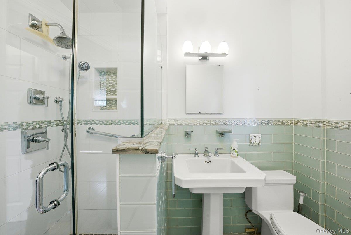 96 Wakefield Avenue Property Photo 11