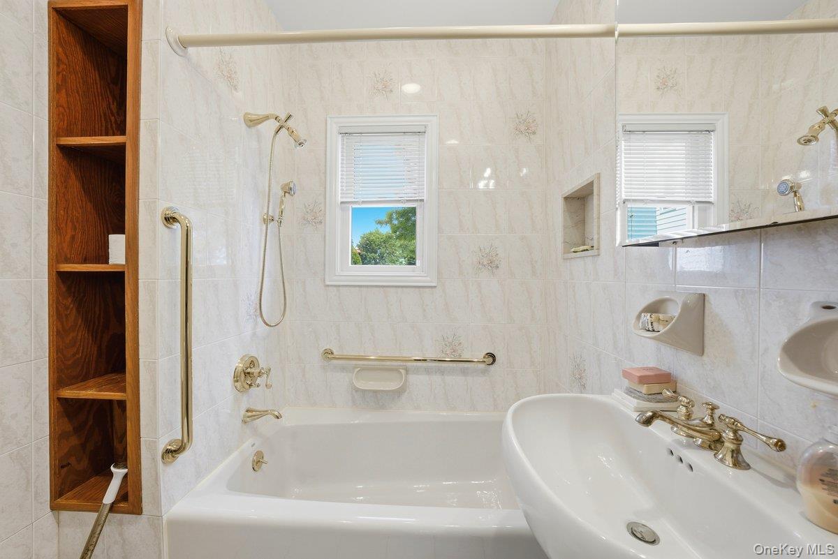 96 Wakefield Avenue Property Photo 21