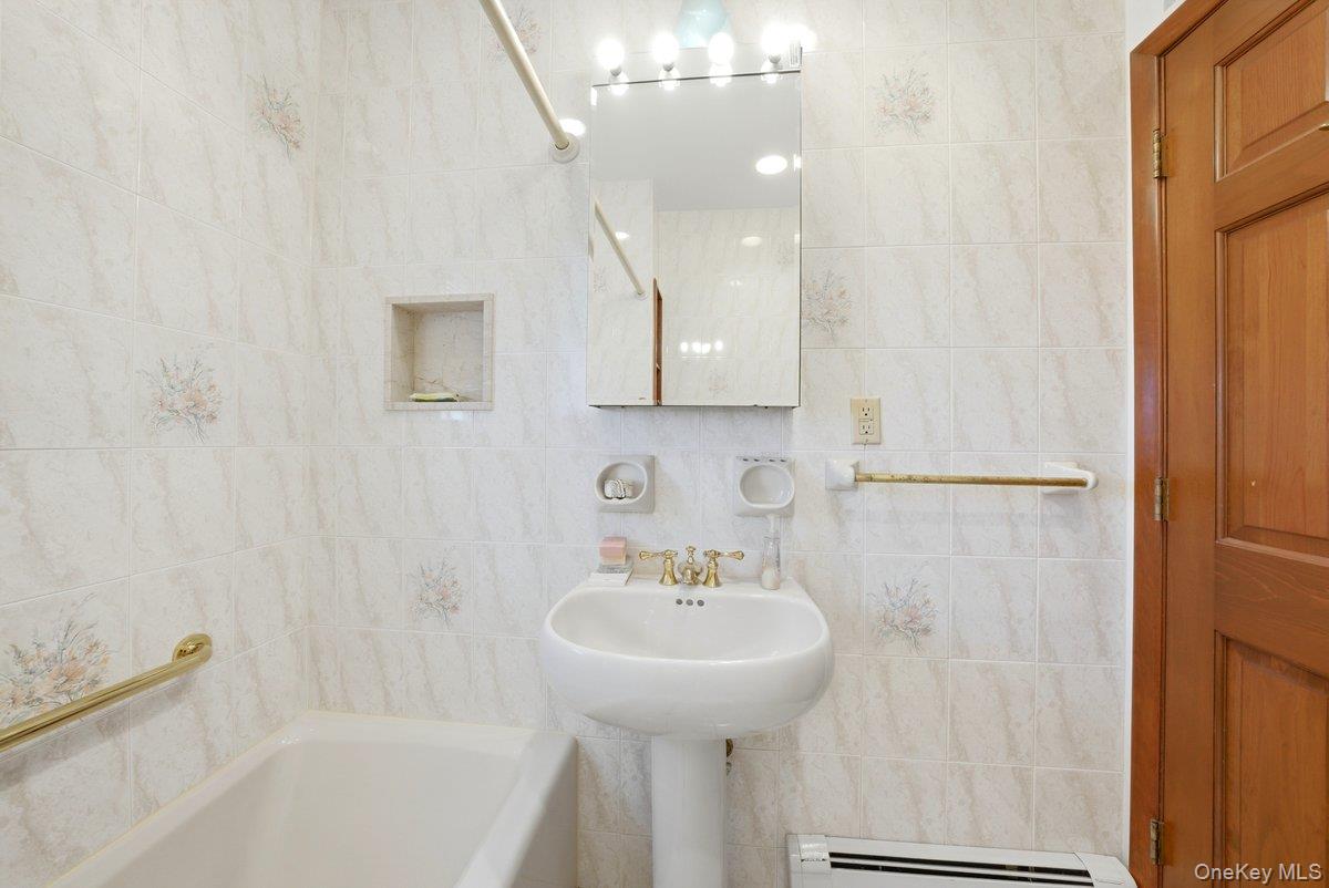 96 Wakefield Avenue Property Photo 22