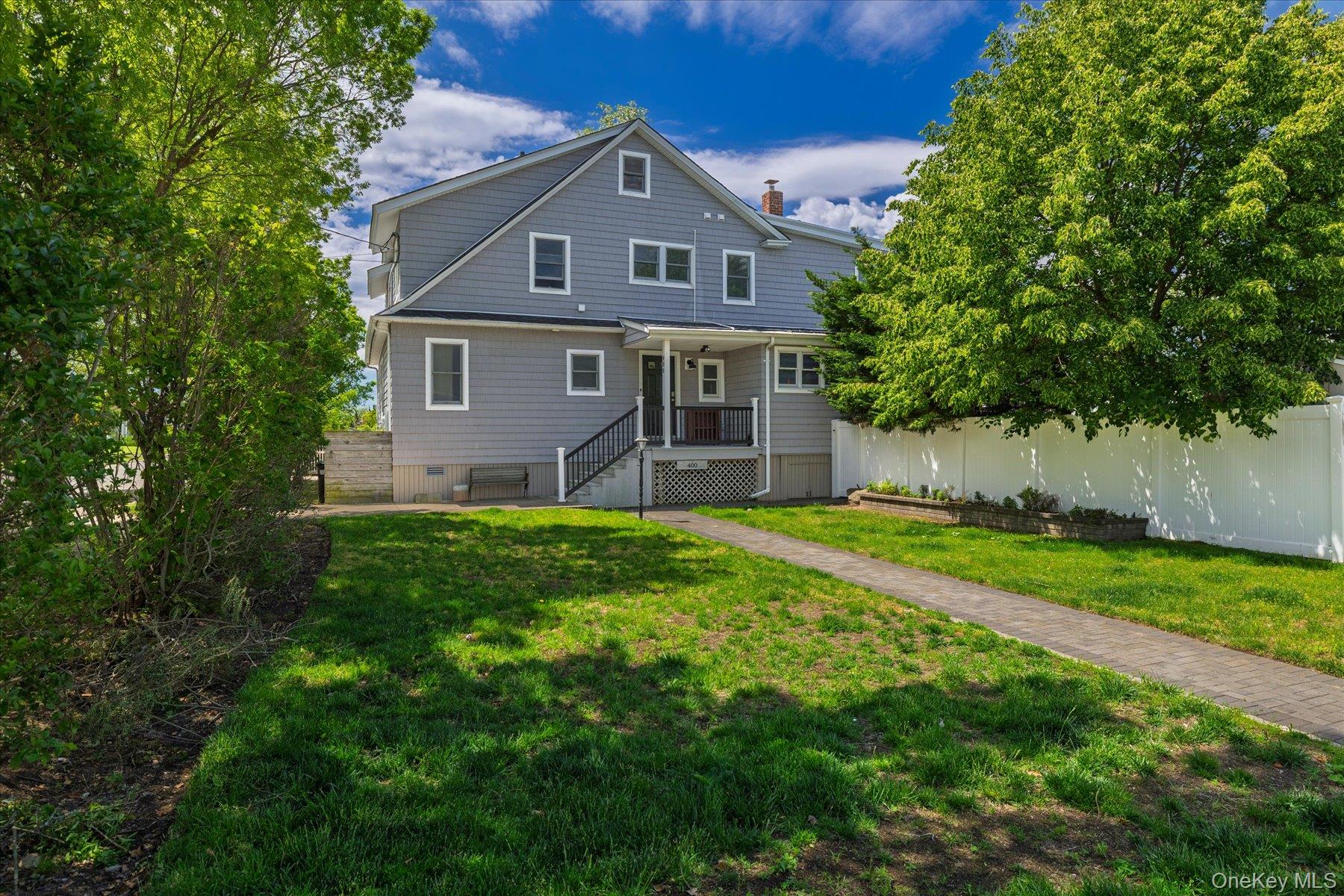 400 Roosevelt Avenue Property Photo 1