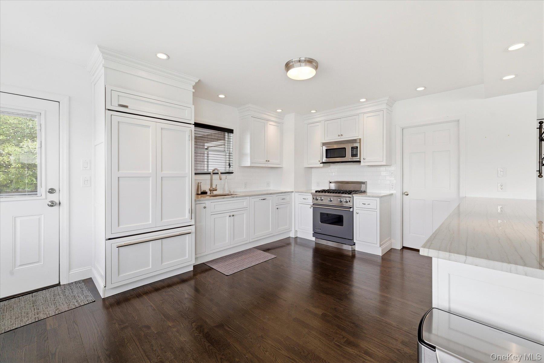 400 Roosevelt Avenue Property Photo 27