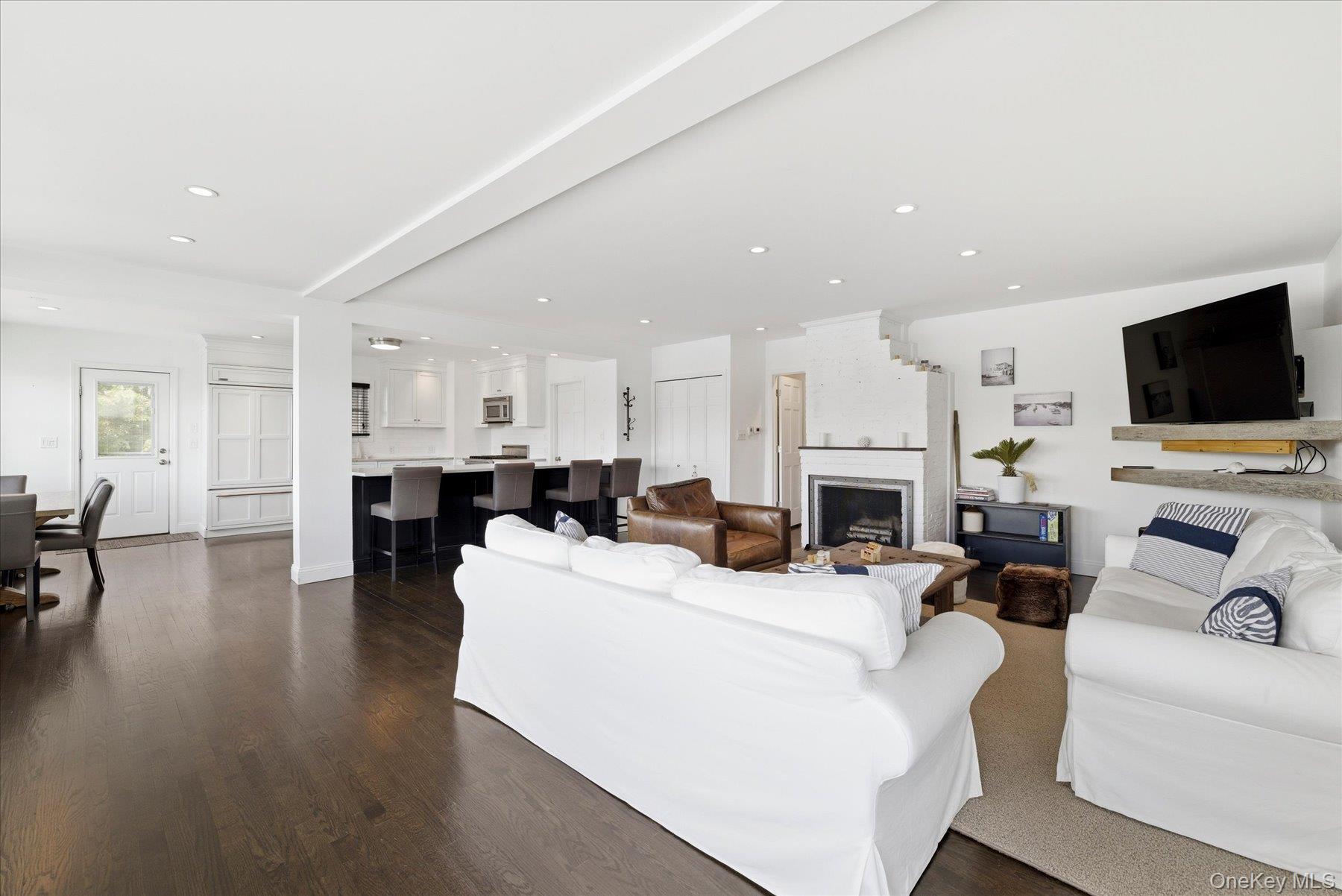 400 Roosevelt Avenue Property Photo 28