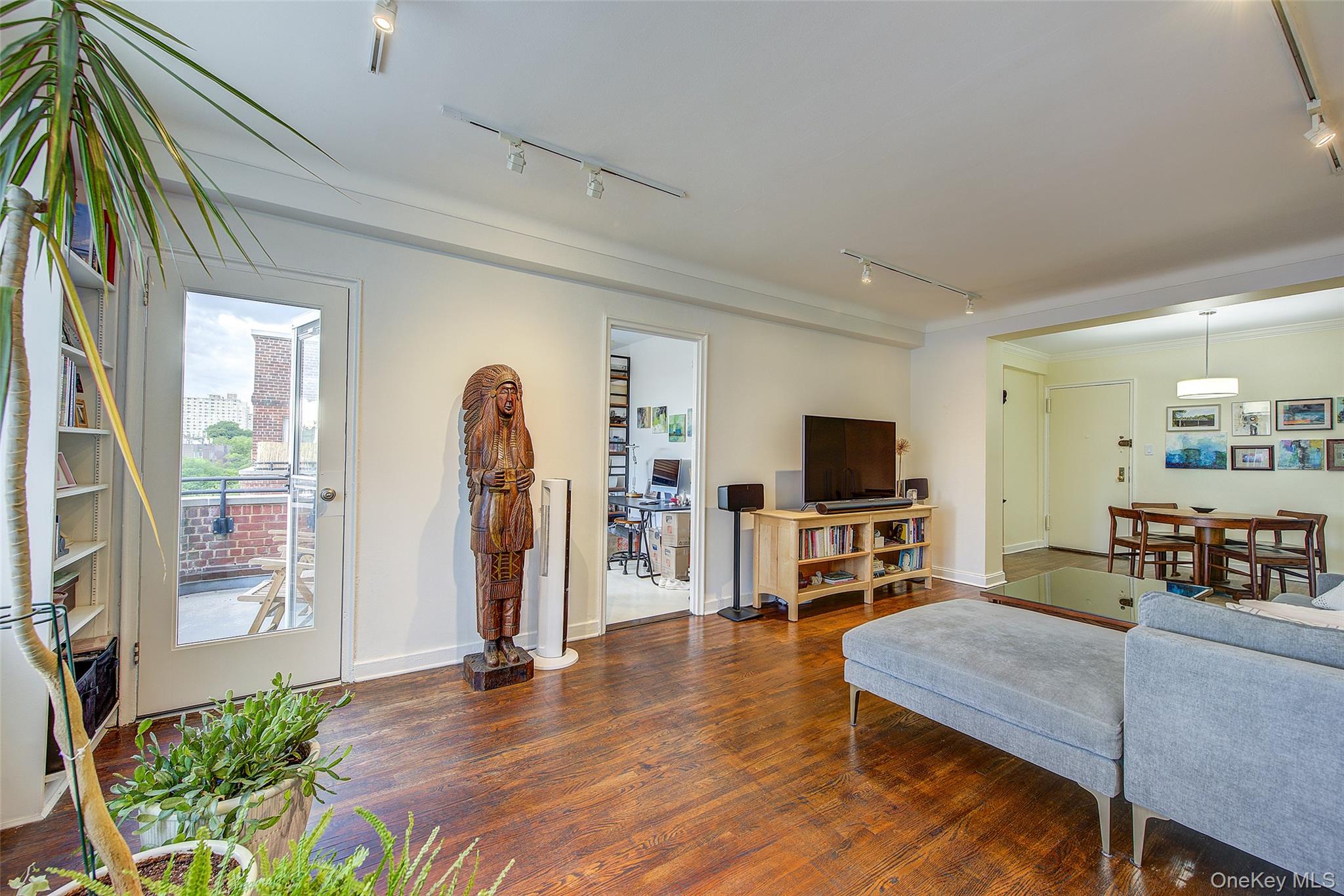 83-33 Austin Street 6c Property Photo 6