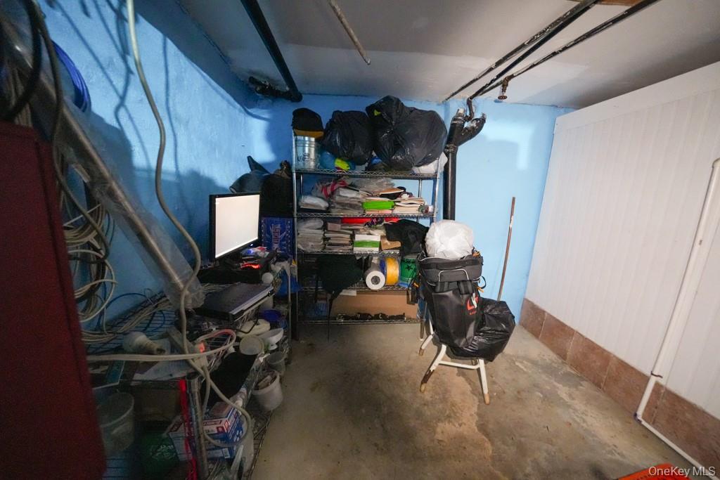 324 Suydam Street Property Photo 18
