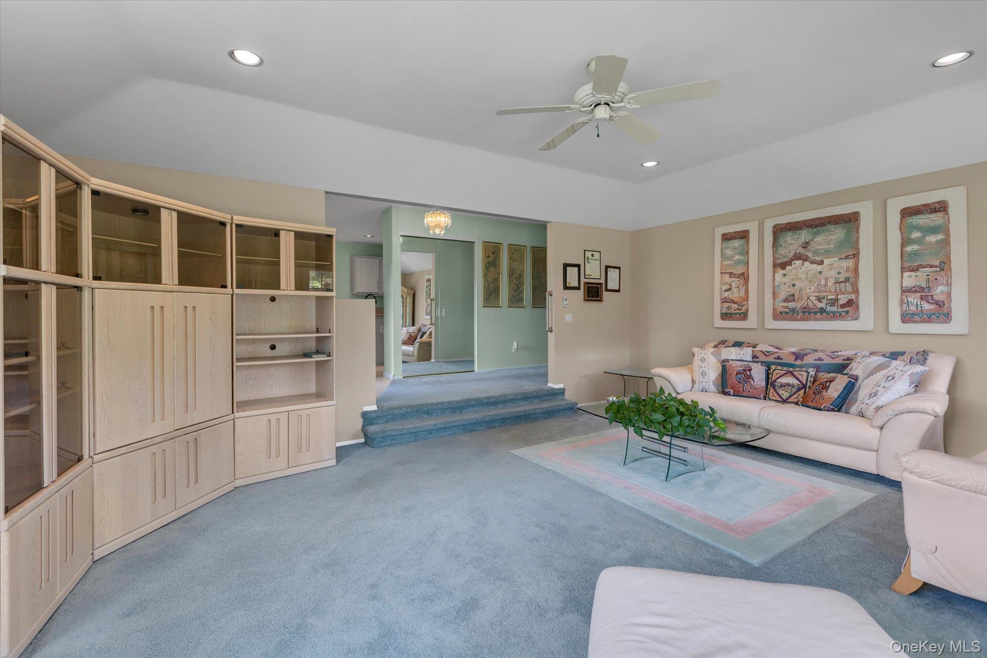35 Lakebridge Drive Property Photo 6