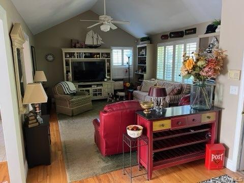 312 Riley Avenue Property Photo 6