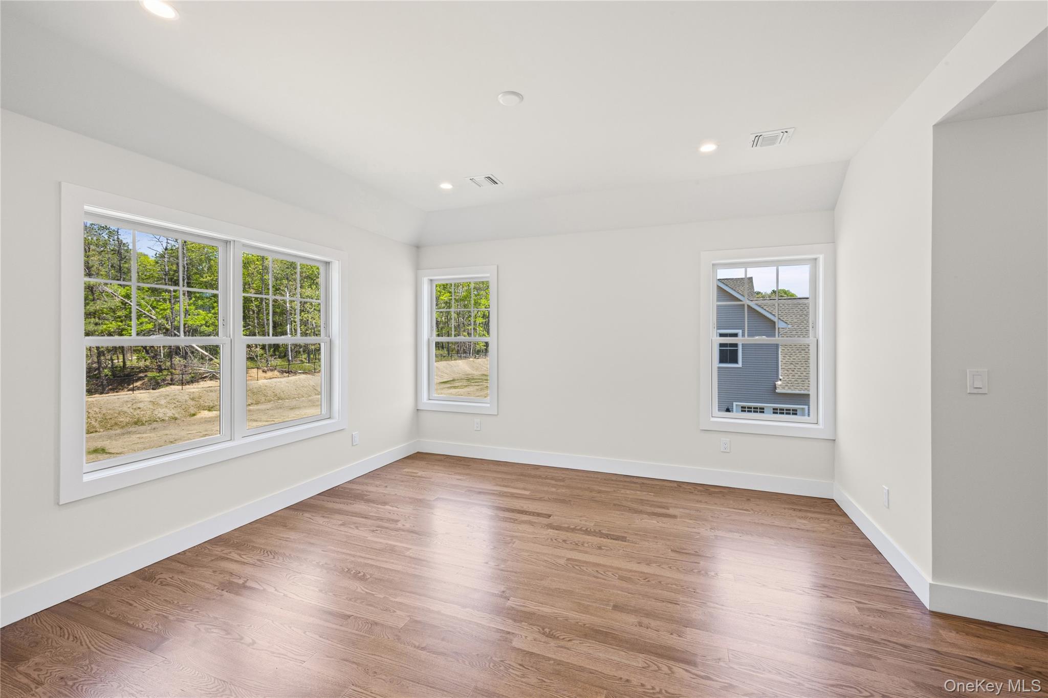 5 Jersey Avenue Property Photo 27