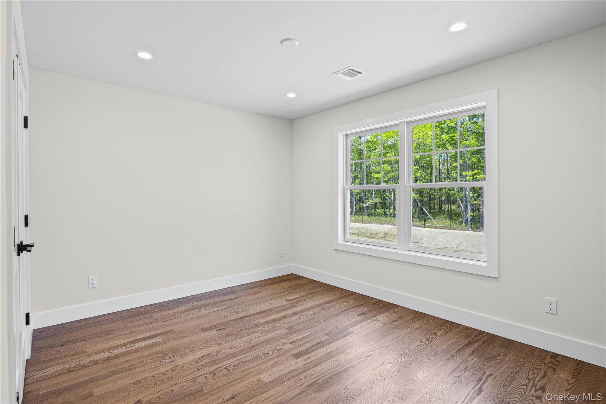 5 Jersey Avenue Property Photo 33