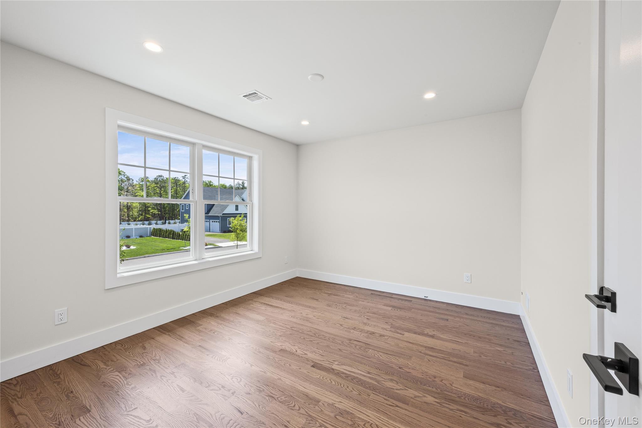 5 Jersey Avenue Property Photo 36
