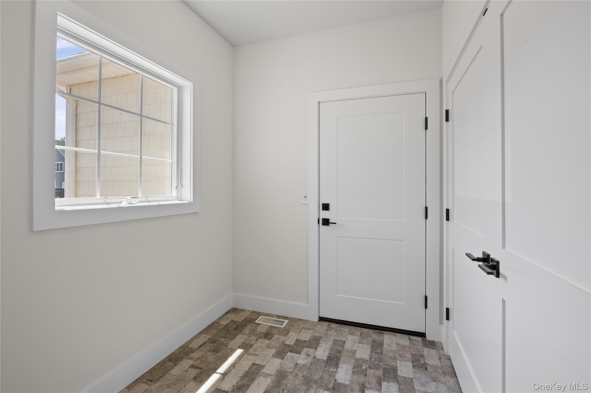 5 Jersey Avenue Property Photo 42