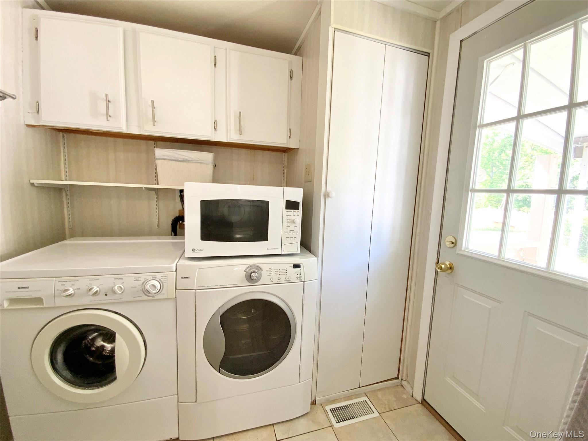 18 Cook Lane Property Photo 2