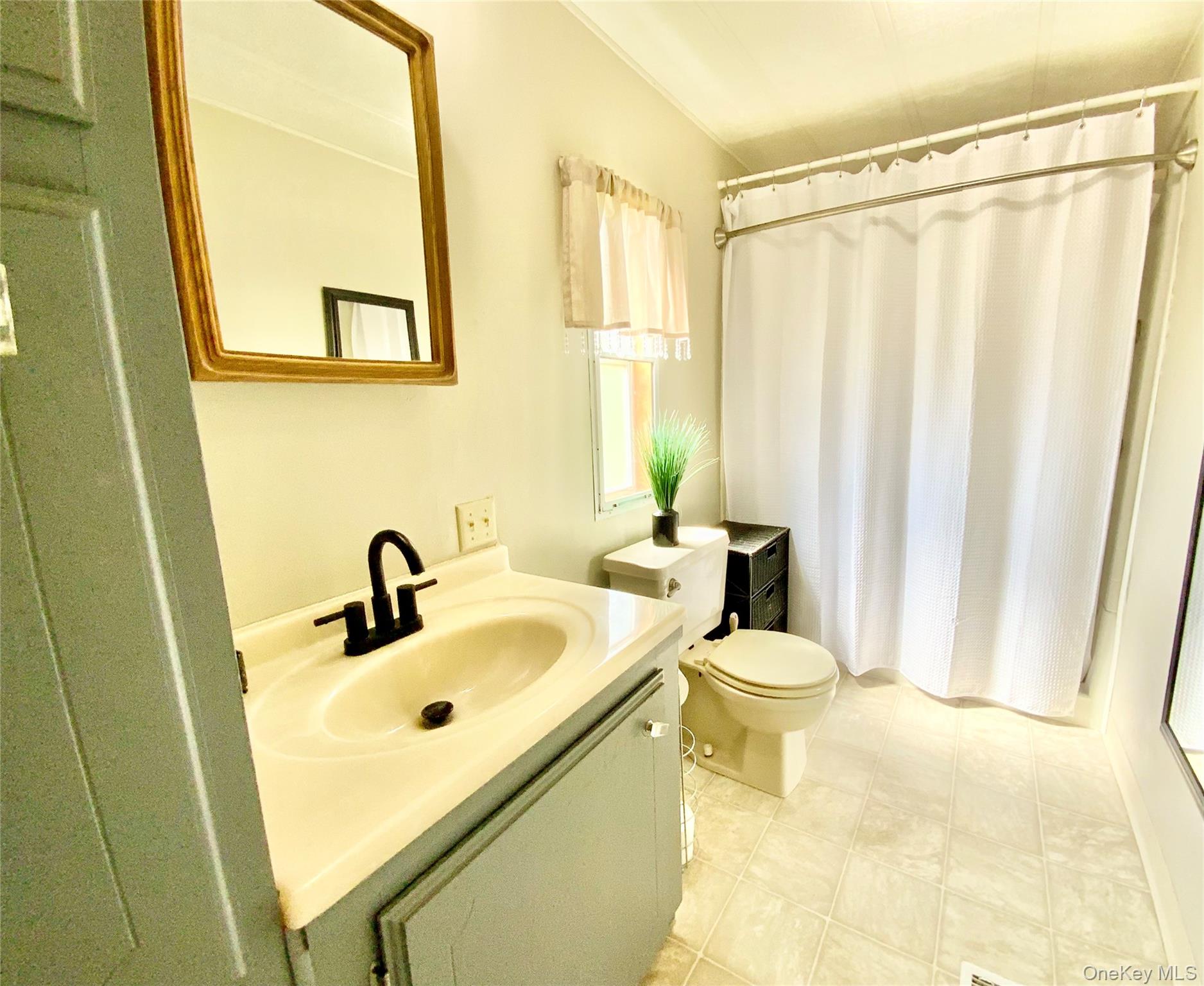 18 Cook Lane Property Photo 7