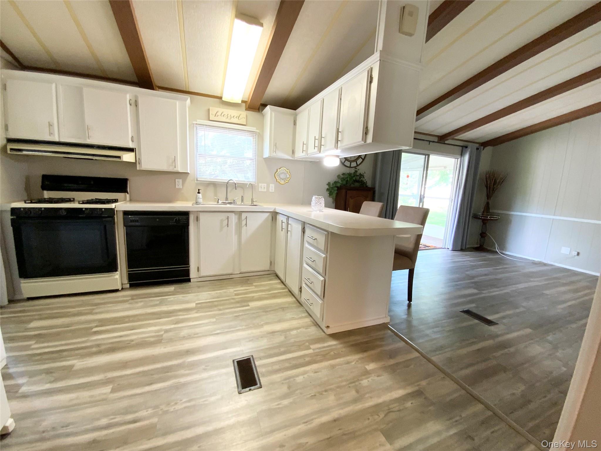 18 Cook Lane Property Photo 14