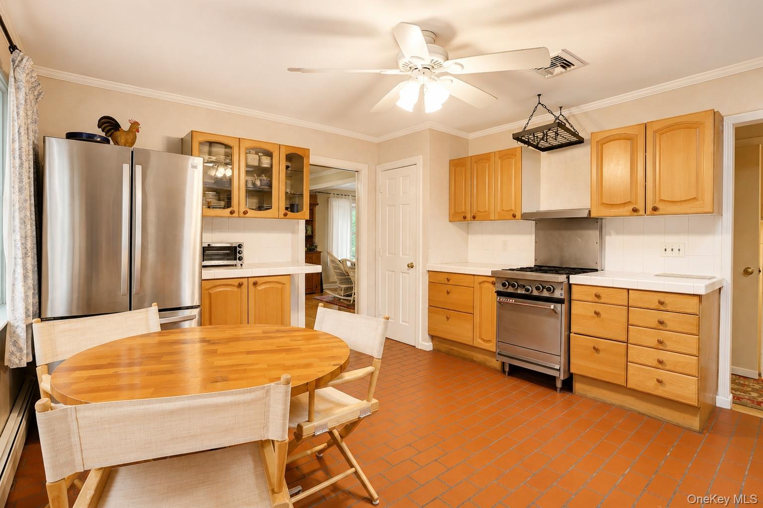 8 Swallow Avenue Property Photo 8