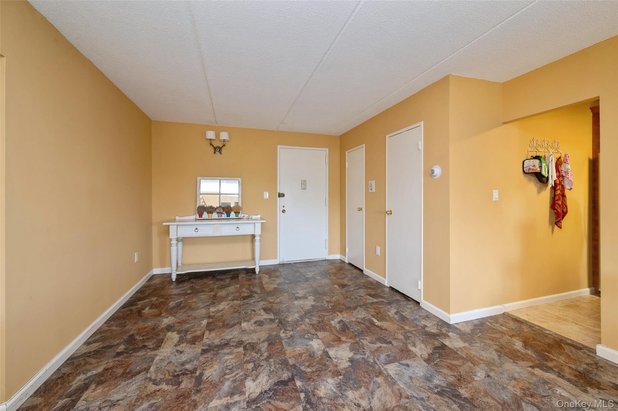135 Post Avenue 4c Property Photo 3