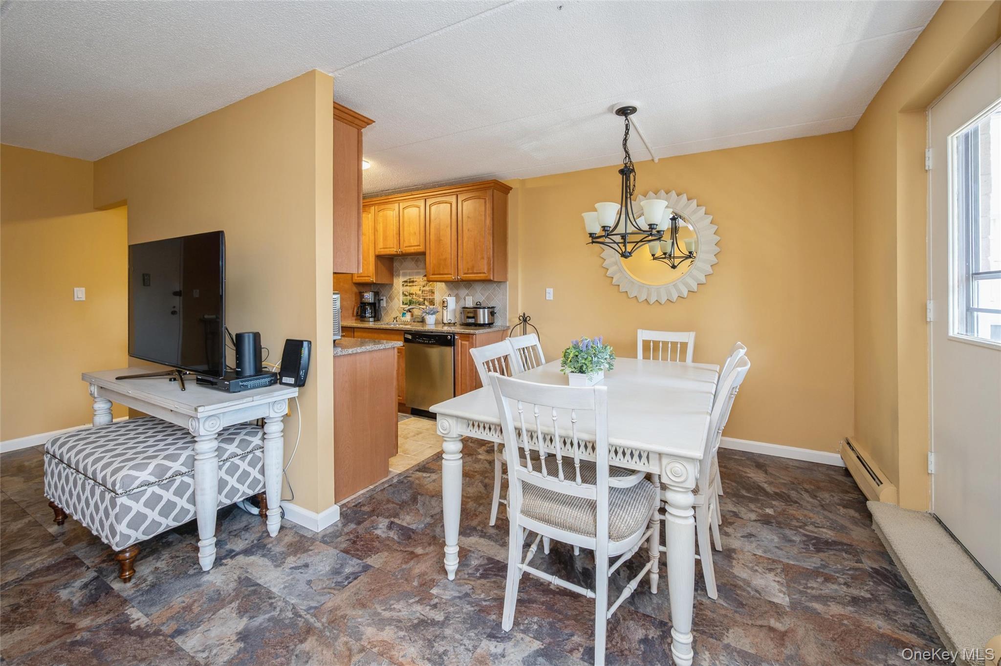 135 Post Avenue 4c Property Photo 4