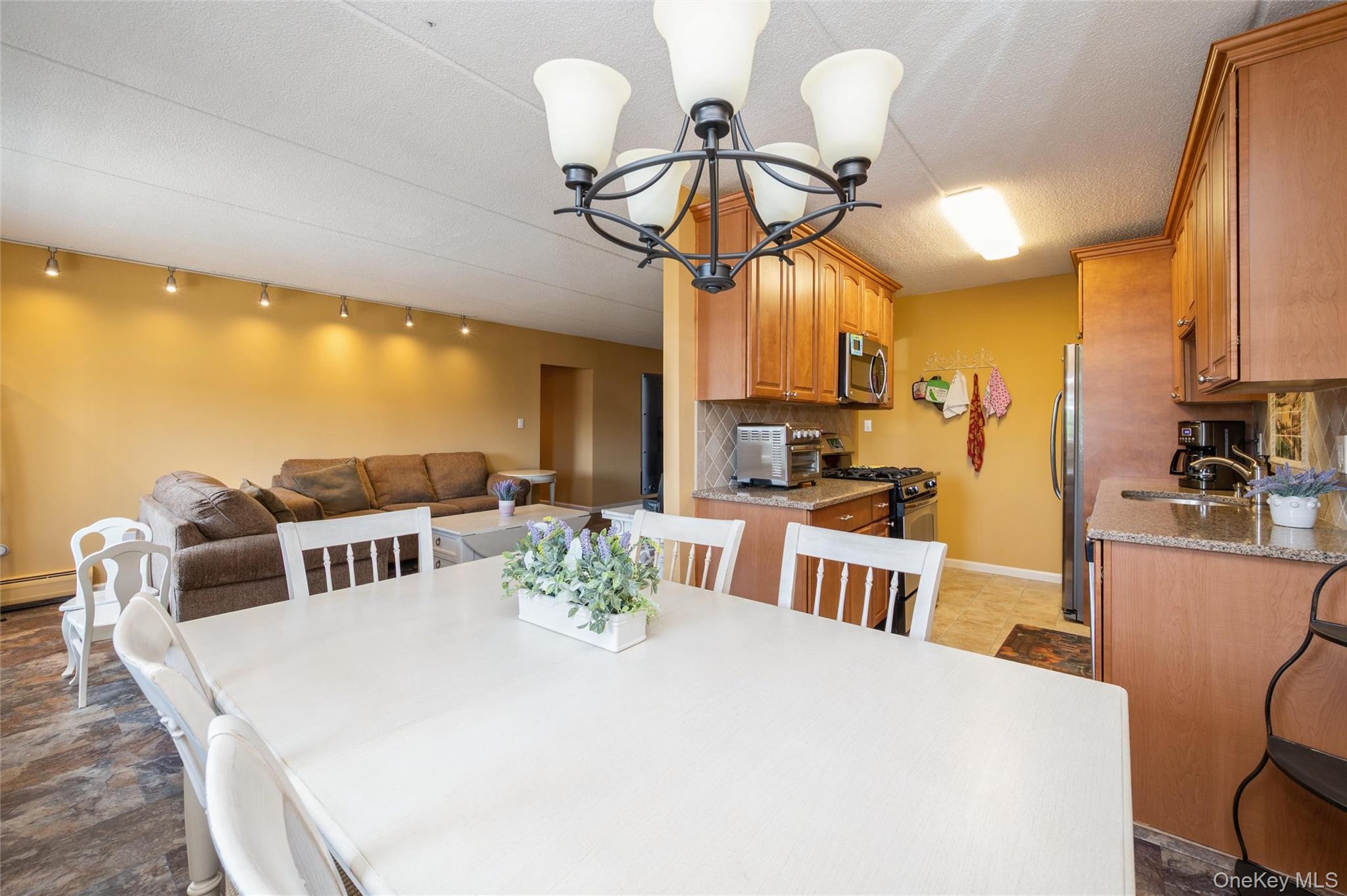 135 Post Avenue 4c Property Photo 5