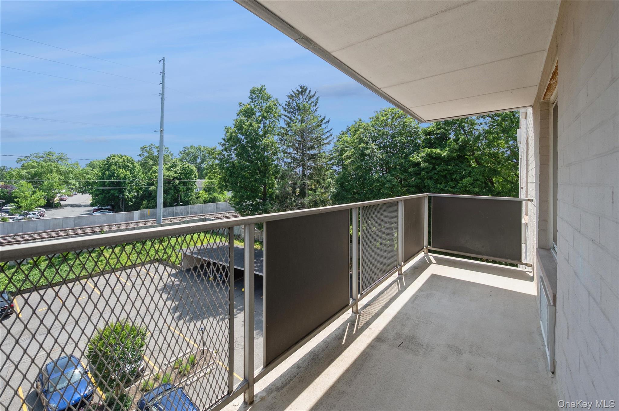 135 Post Avenue 4c Property Photo 17
