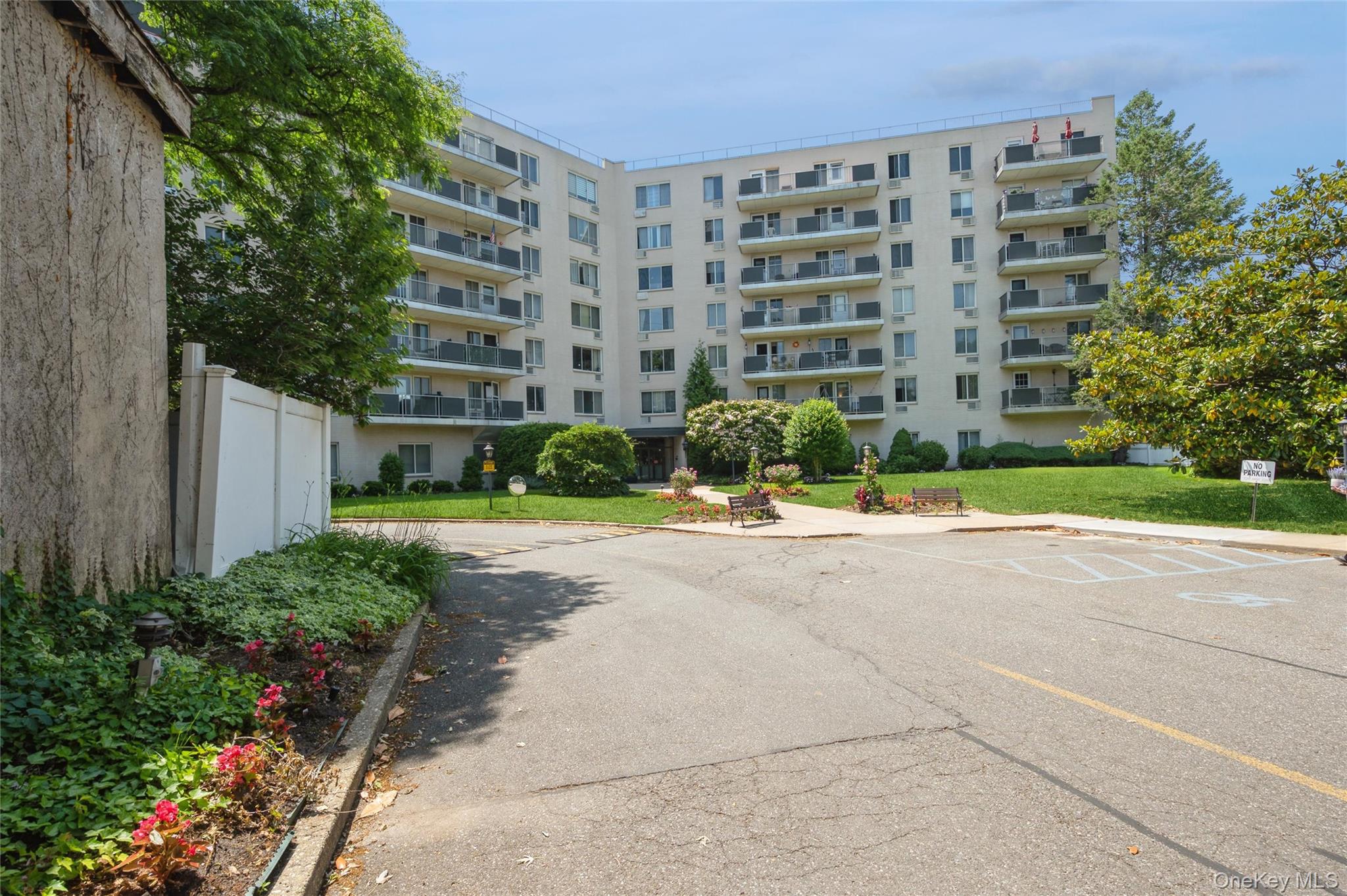 135 Post Avenue 4c Property Photo 23