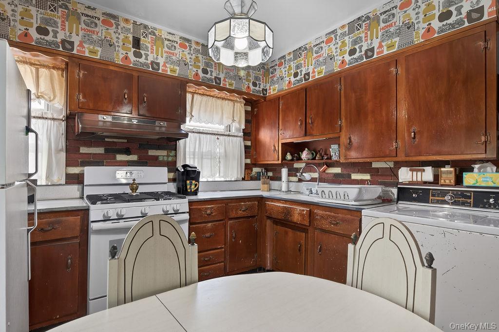 38 Lee Avenue Property Photo 17