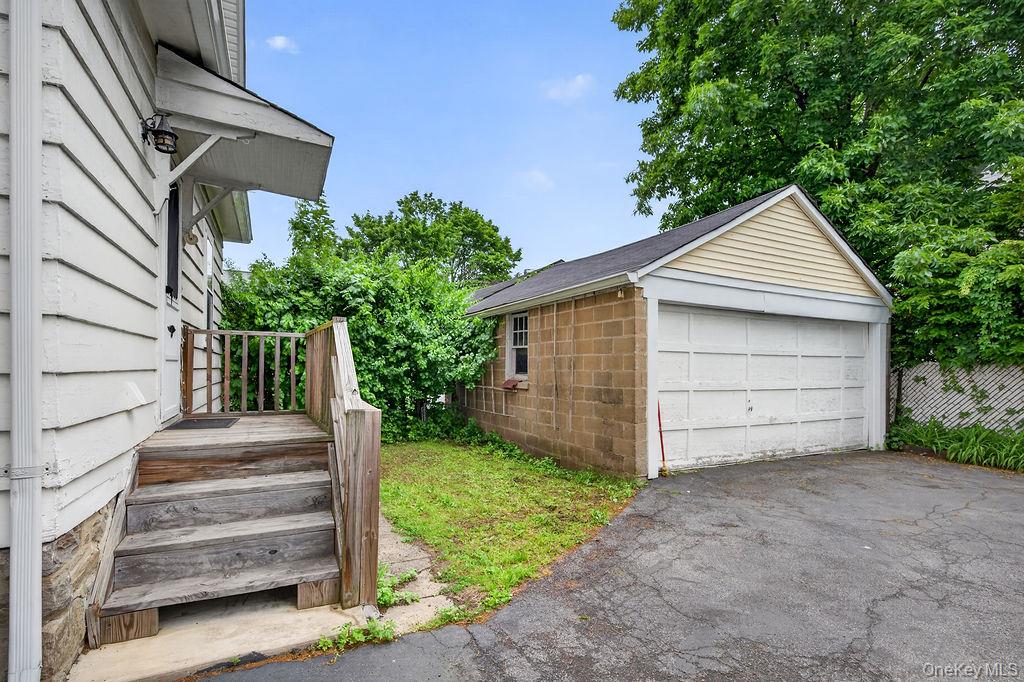 38 Lee Avenue Property Photo 36