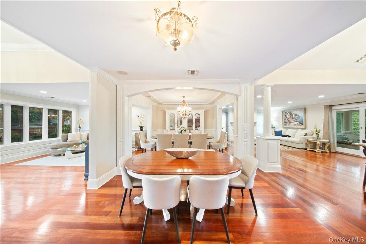 9 Robert Circle Property Photo 8