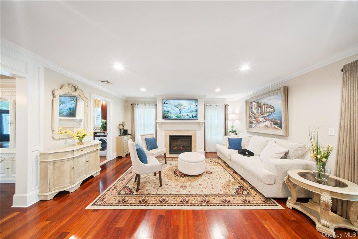 9 Robert Circle Property Photo 11
