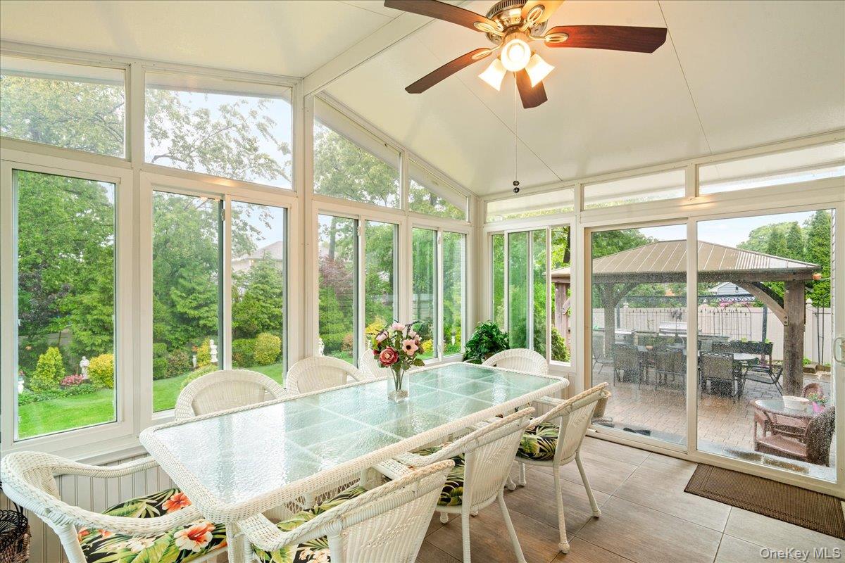 9 Robert Circle Property Photo 22