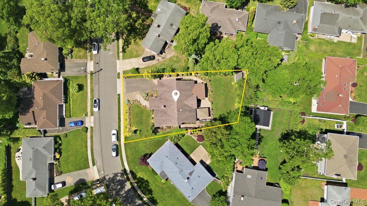 9 Robert Circle Property Photo 28