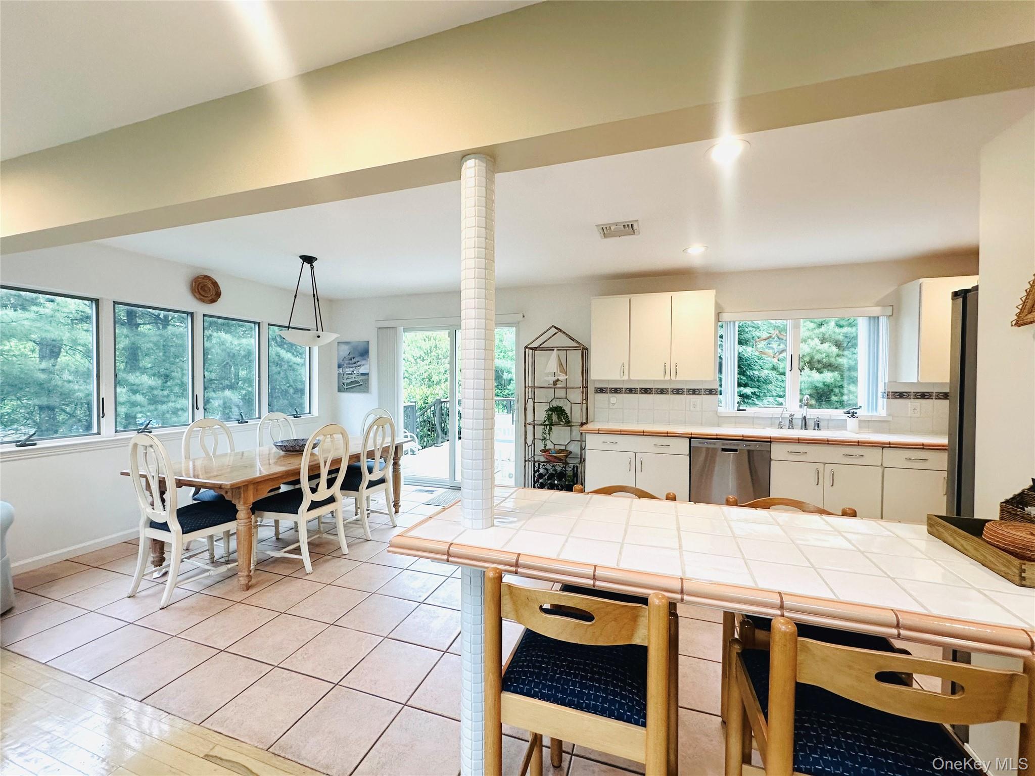 40 Hilltop Road Property Photo 3