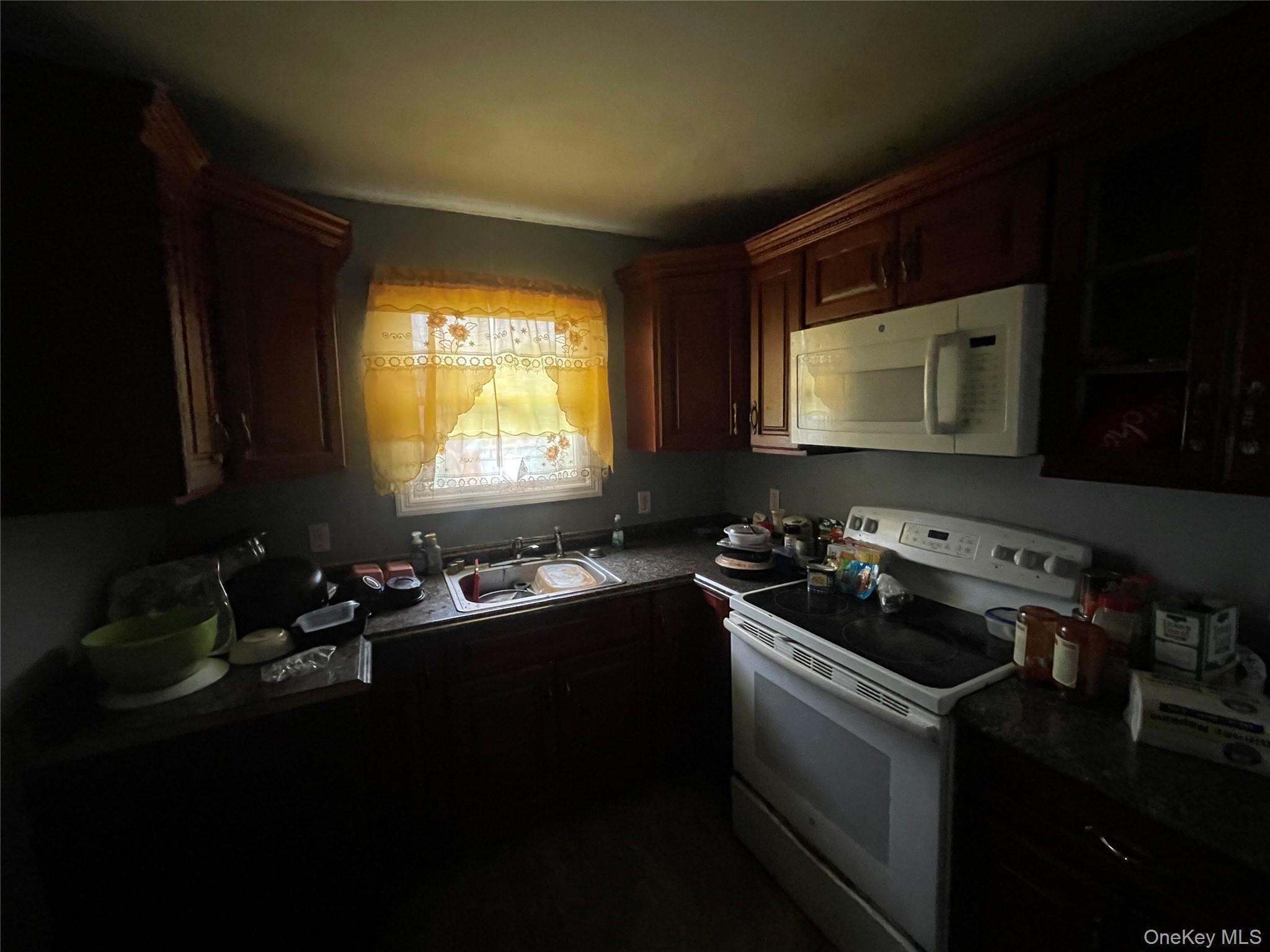 3 Surrey Drive Property Photo 10