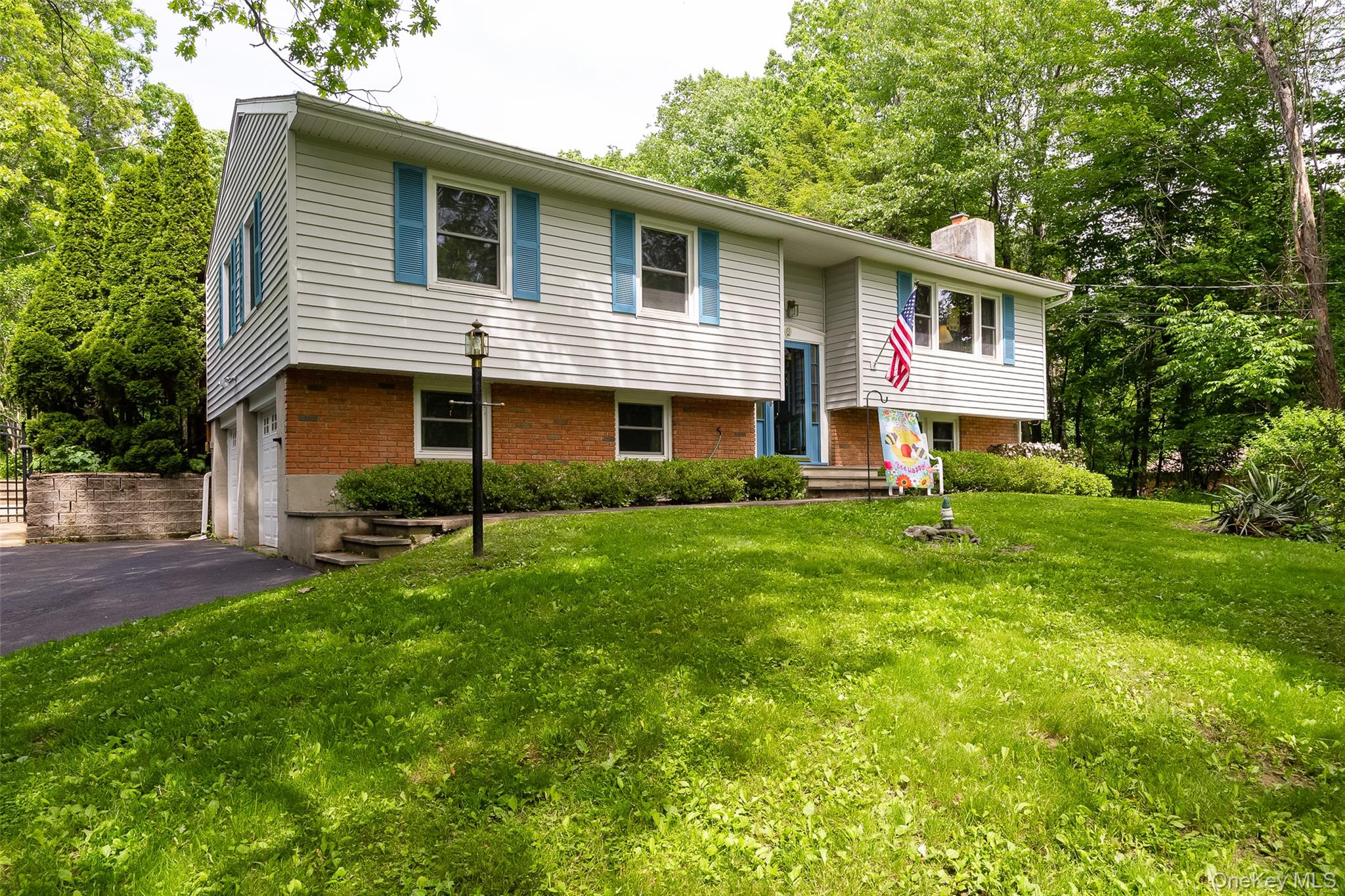 16 Dose Road Property Photo 1
