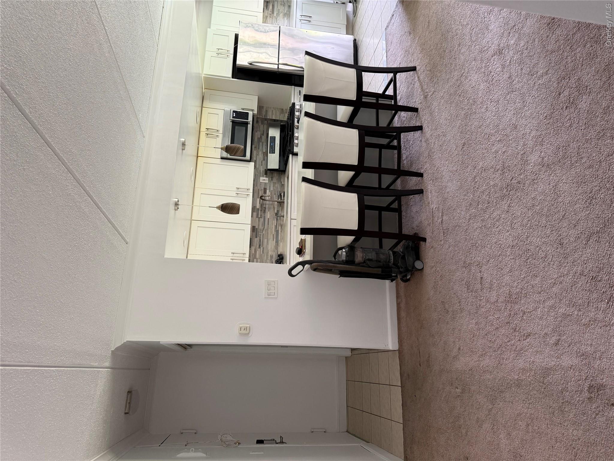 397 N Broadway 2k Property Photo 3