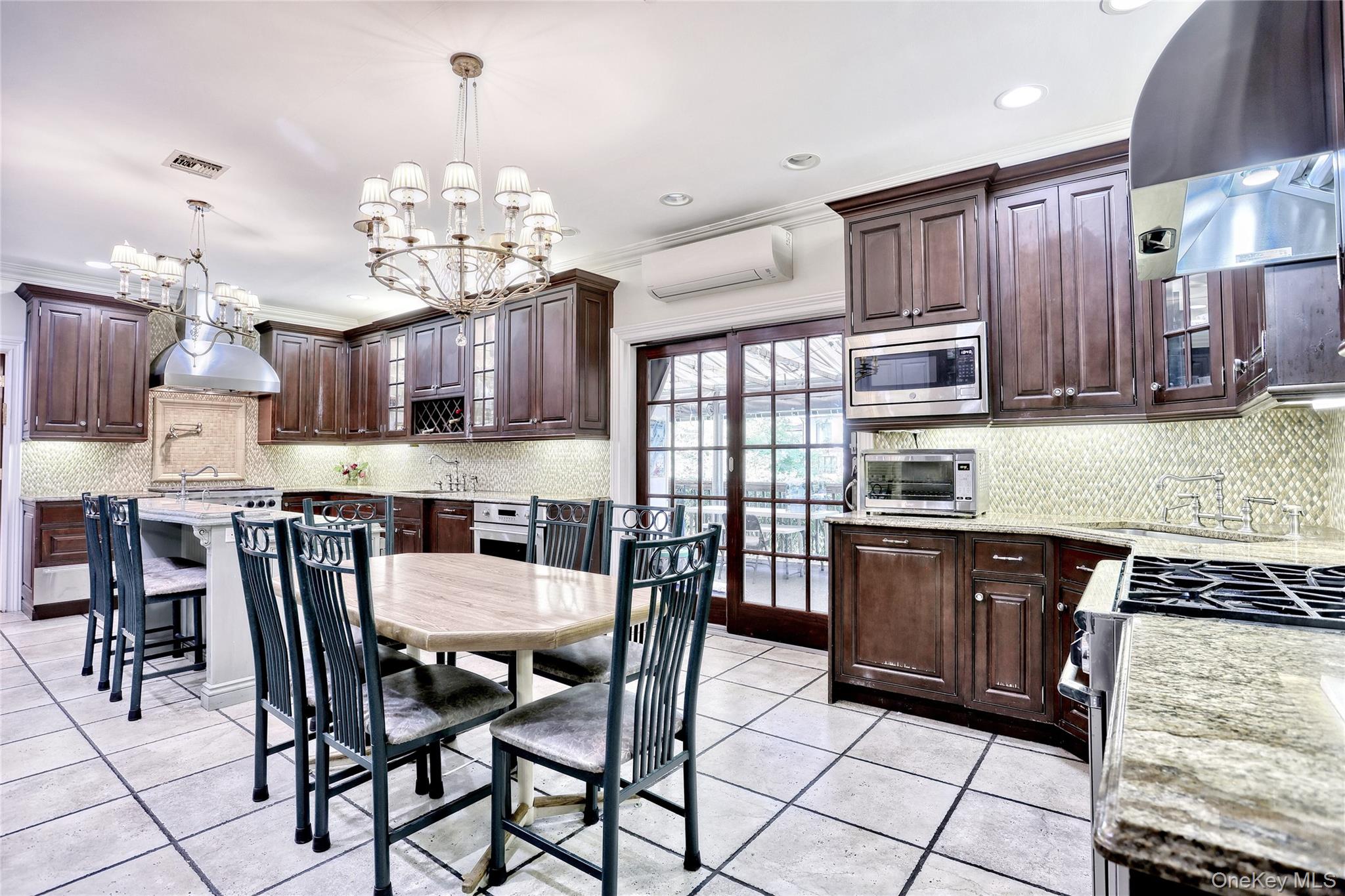 11 Golar Drive Property Photo 12