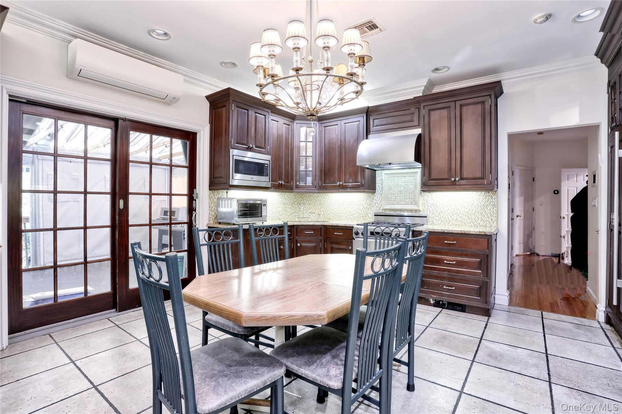 11 Golar Drive Property Photo 14