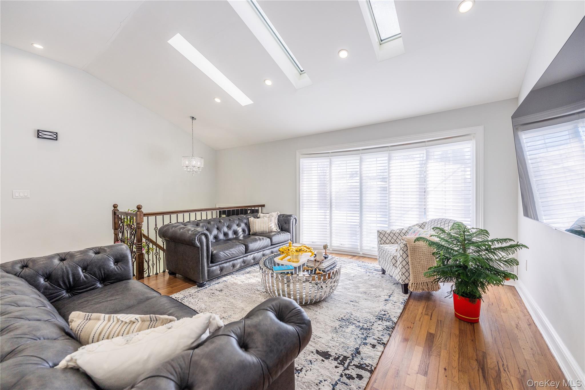 7 Dunhill Road Property Photo 2