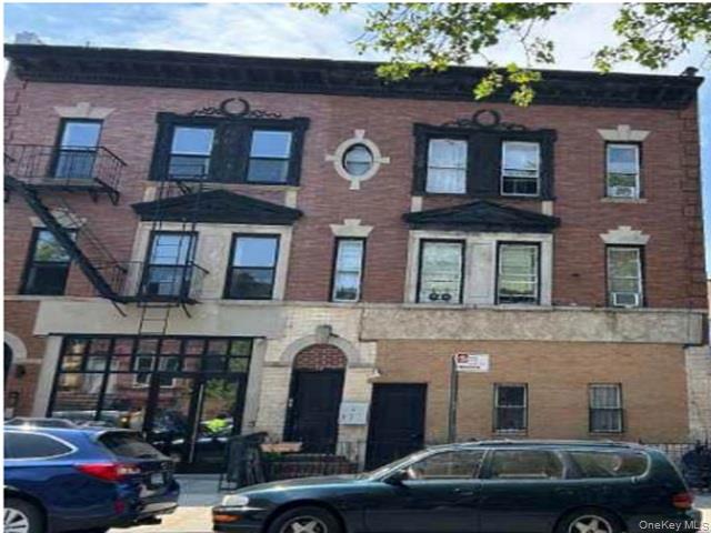 234 Albany Avenue Property Photo 1