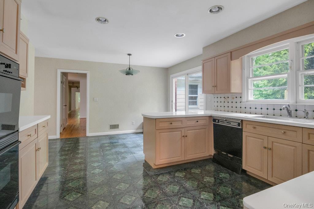 6 Birch Grove Drive Property Photo 11