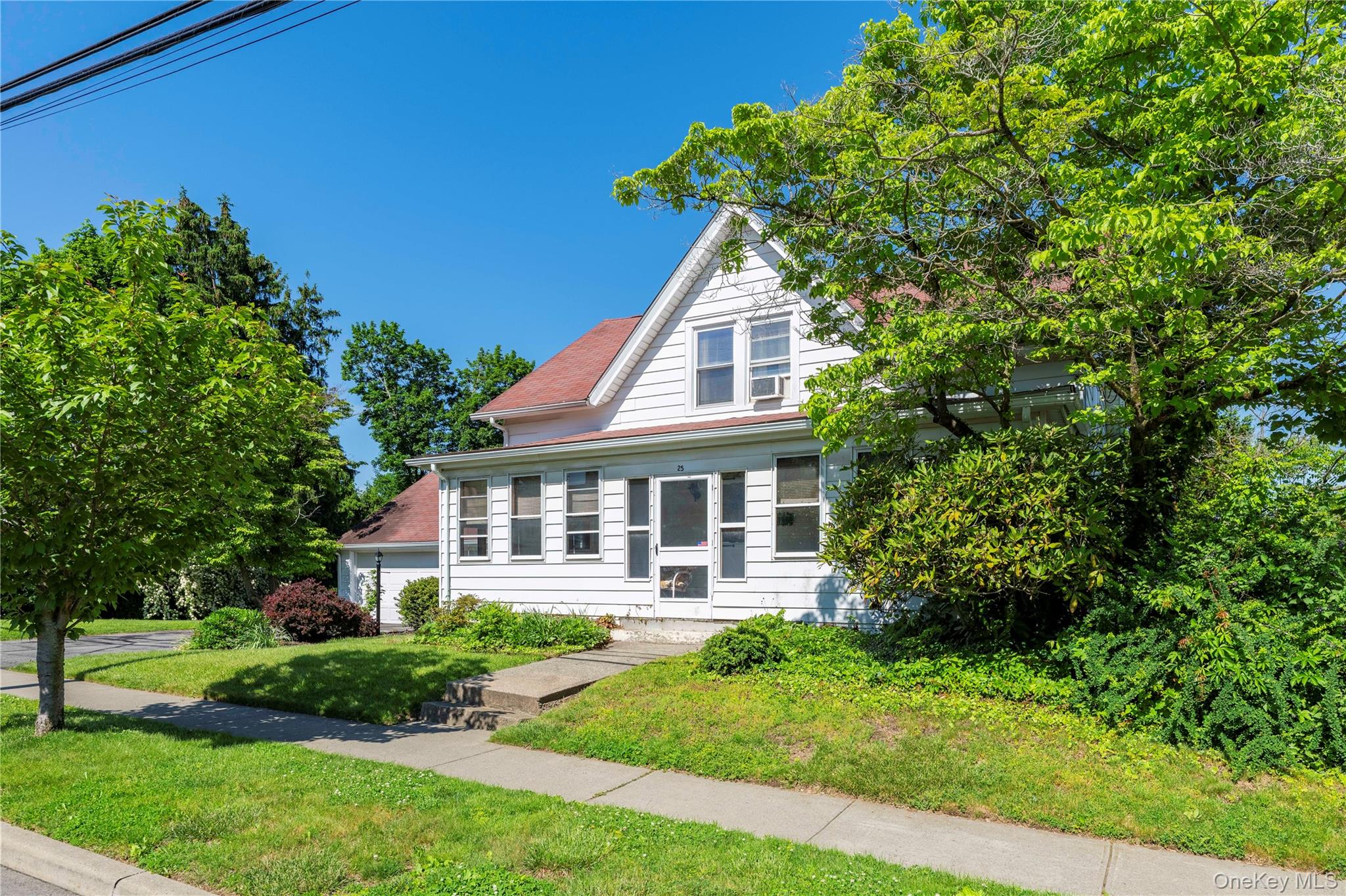 25 N Mesier Avenue Property Photo 1