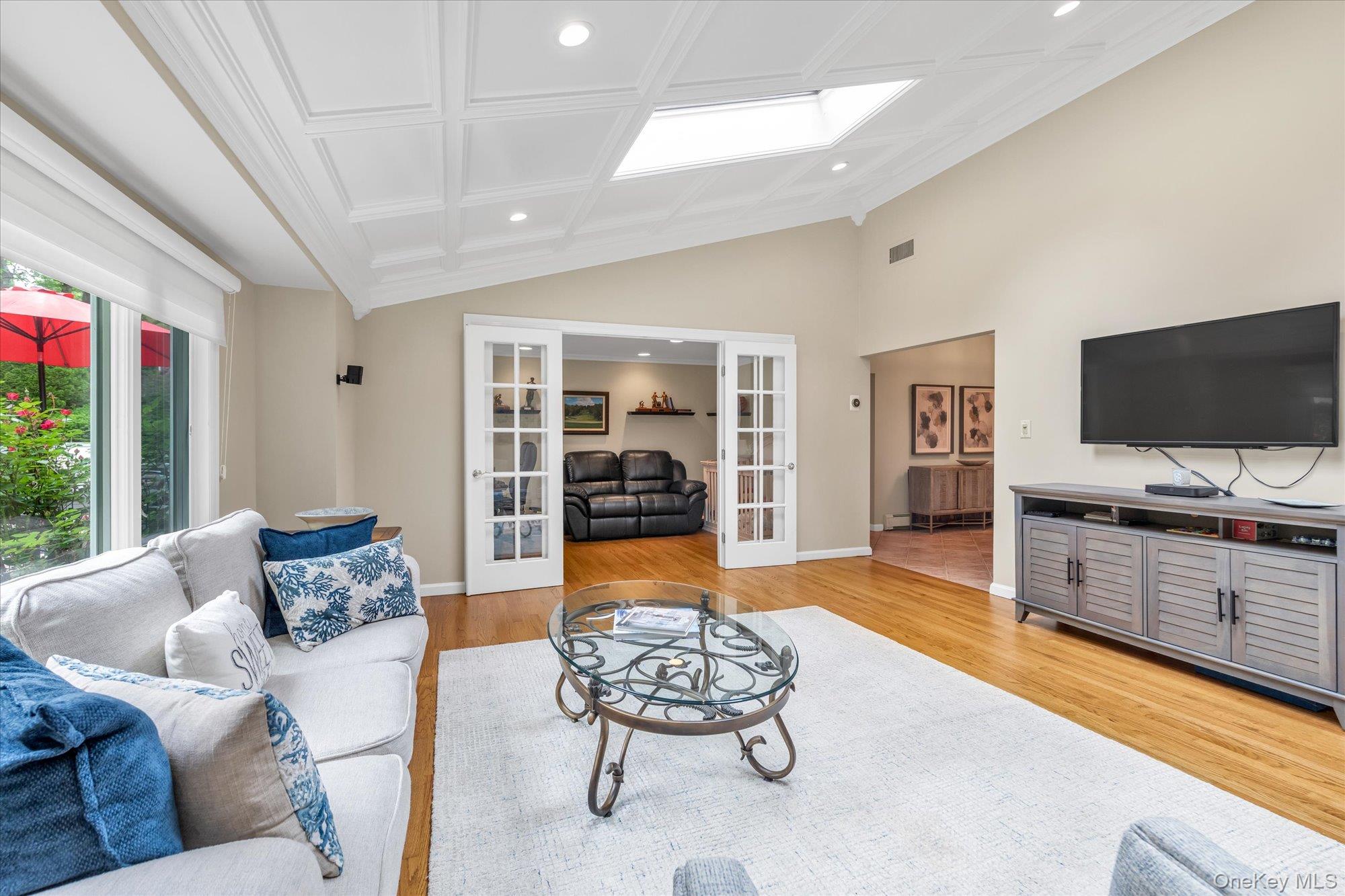 15 Bluff Circle Property Photo 6