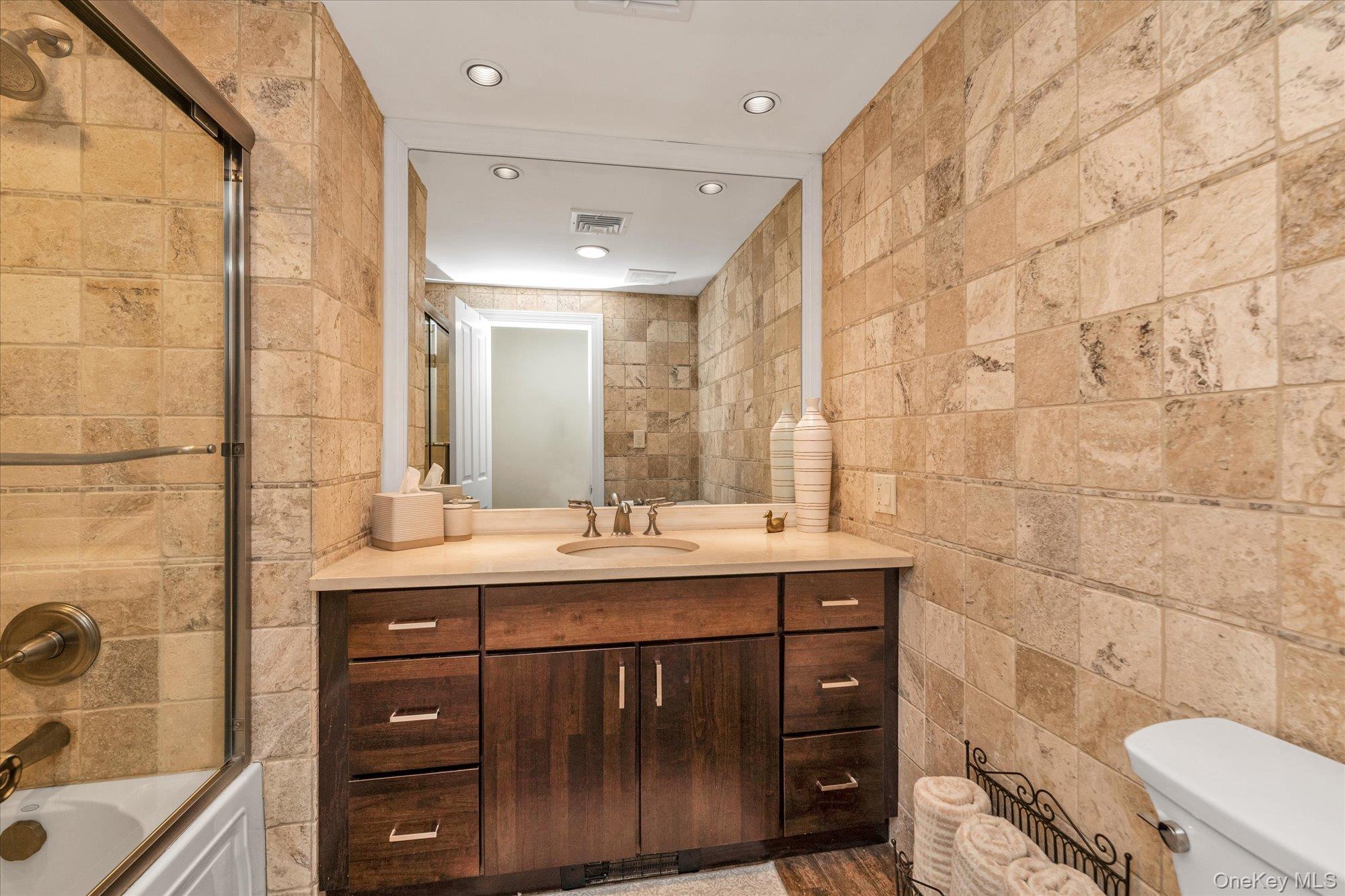 15 Bluff Circle Property Photo 20