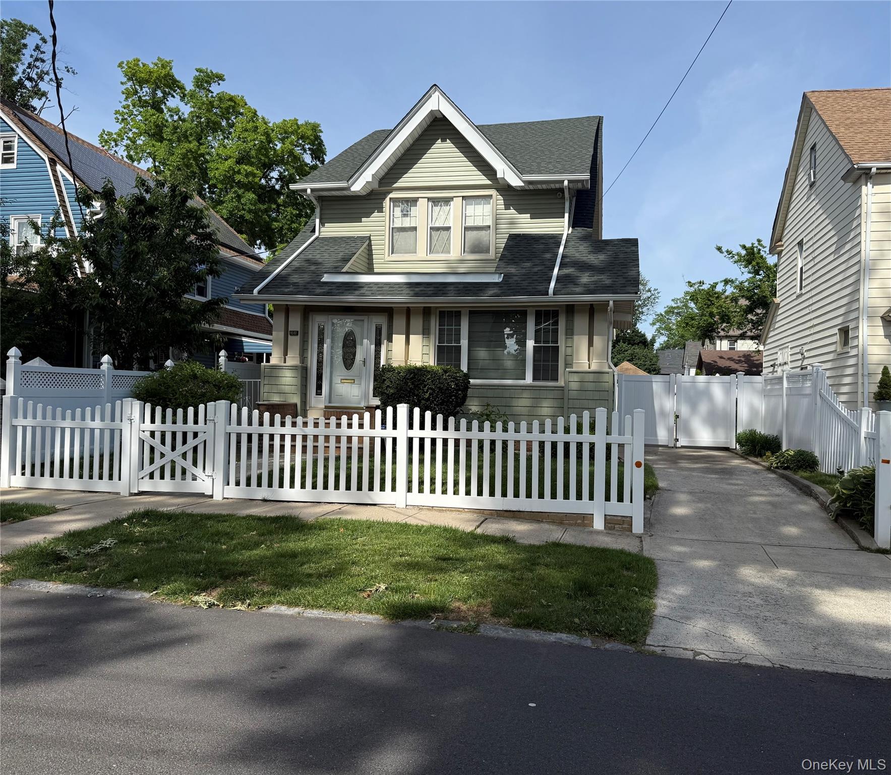 110-07 196th Street Property Photo 1