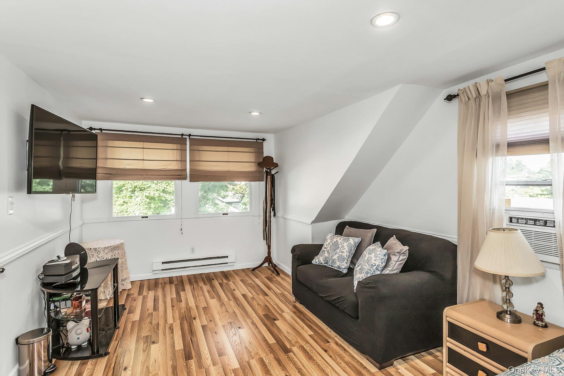 93 Gilroy Avenue Property Photo 17